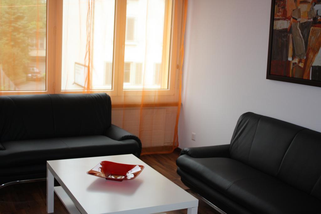 Swiss Star Oerlikon Station - Self Check-in Apartment