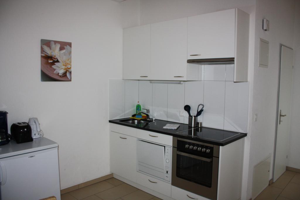 Apartment Swiss Star Oerlikon Station - Self Check-in *