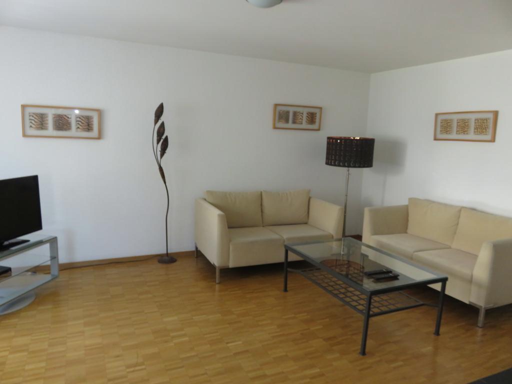 Apartment Swiss Star District 11 - Self Check-in *