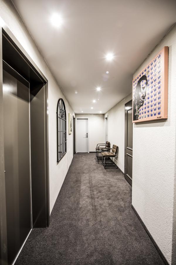 The Yard Hotel *