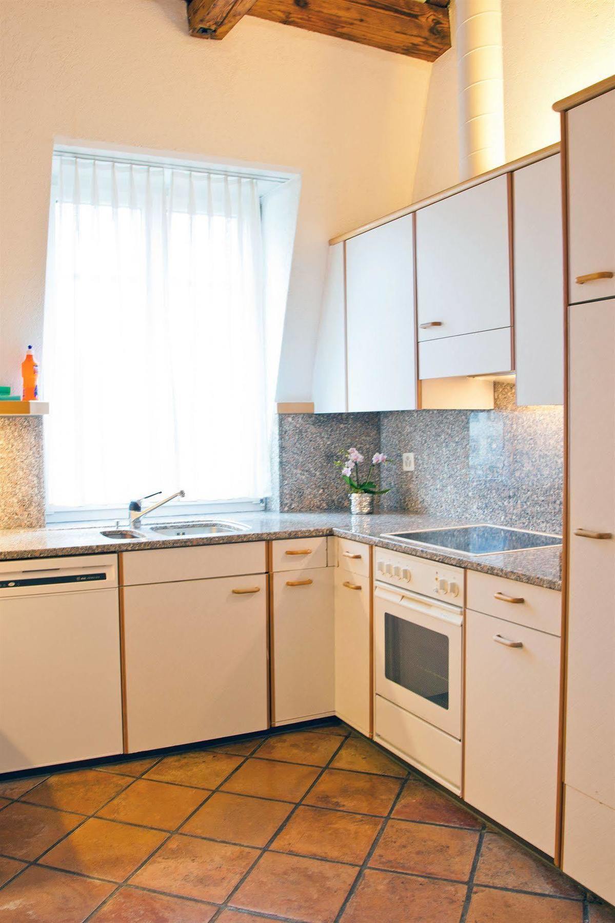 Apartment Seestrasse Drei Koenige Zurich