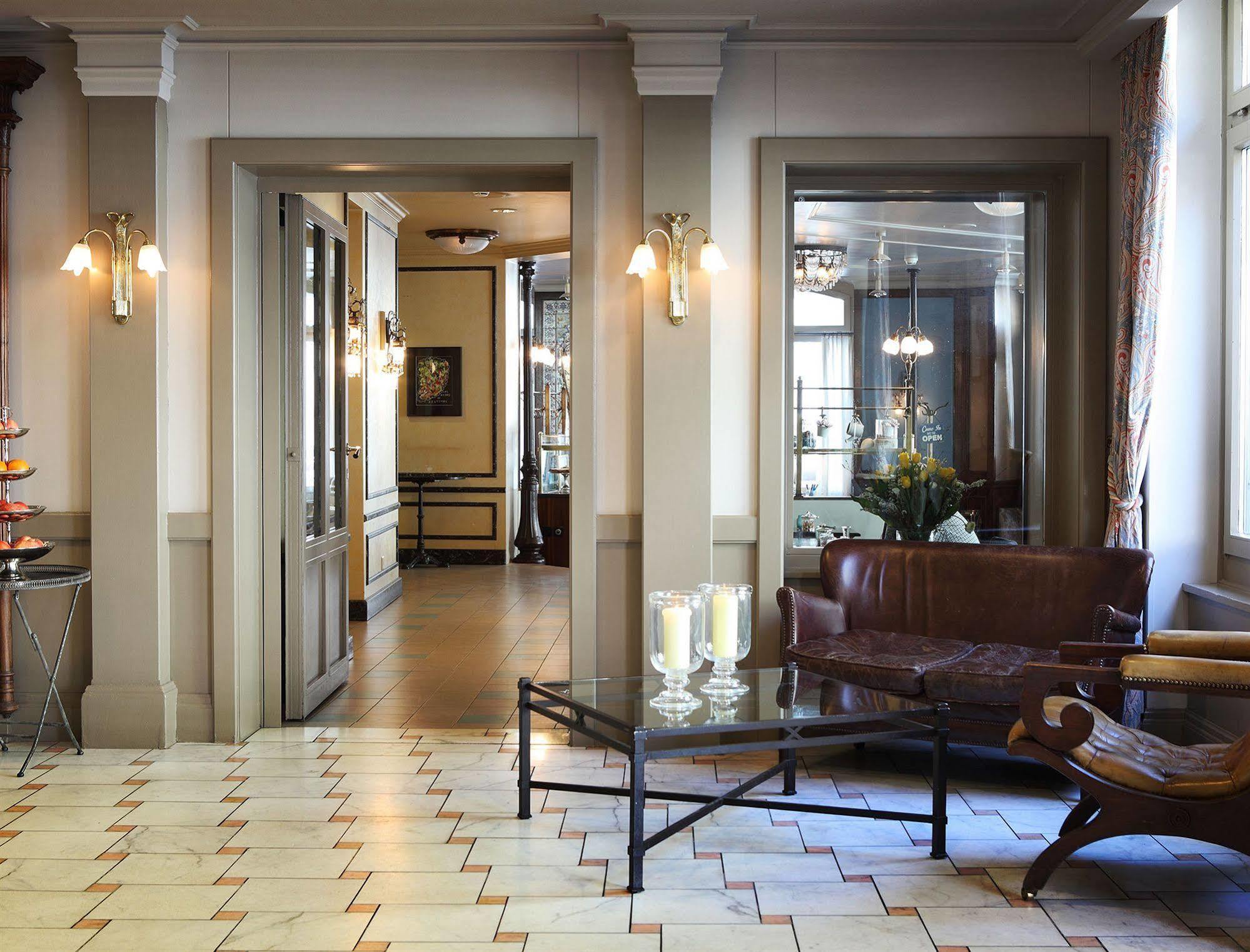 Hotel Montana 3*