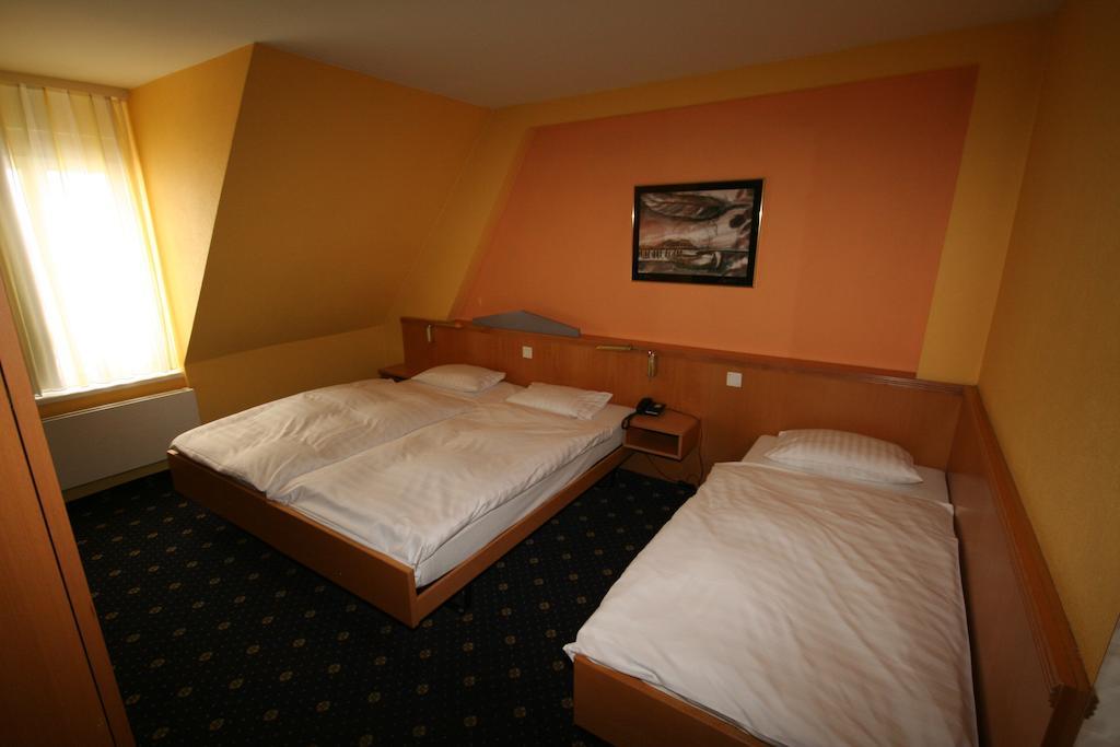 Regina Hotel