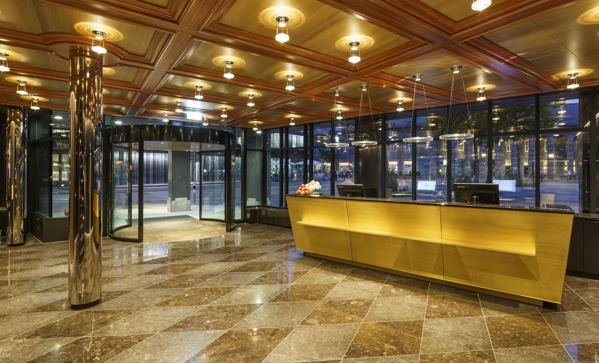 Ascot Hotel