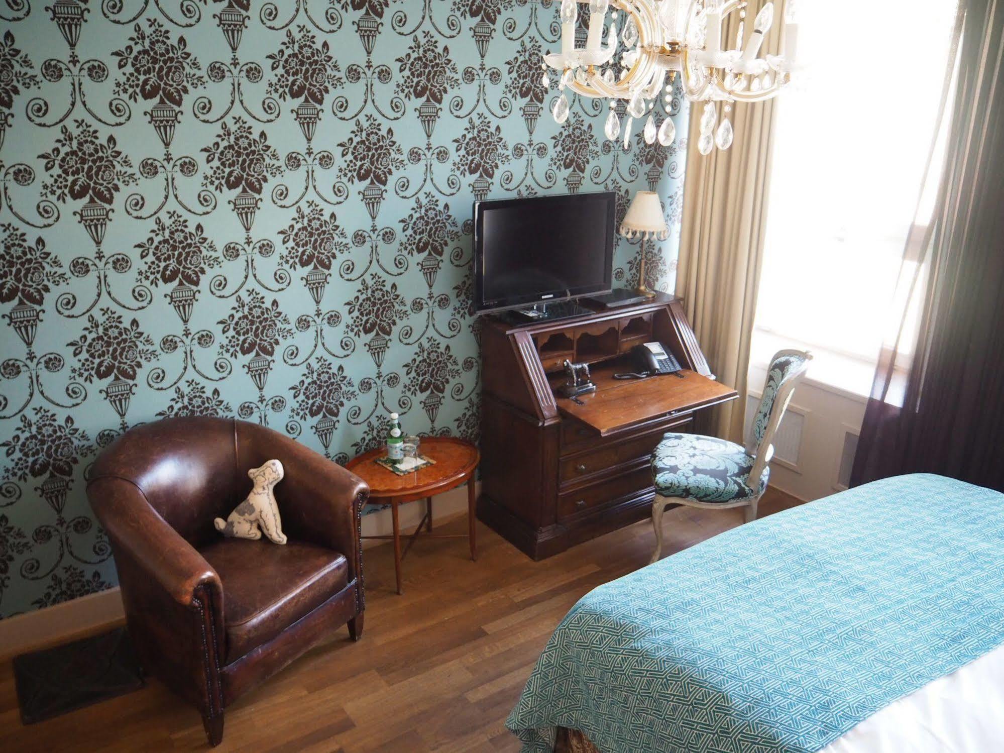 Townhouse Boutique 3*