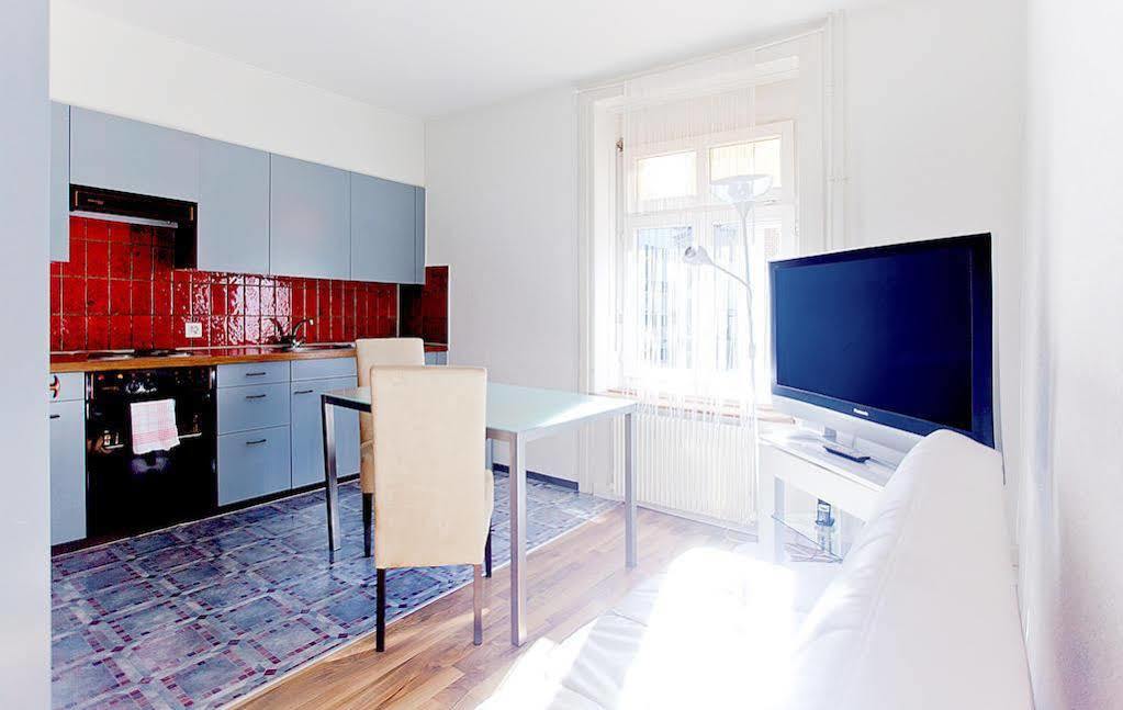 Comfort By Livingdowntown Apartment Zurich