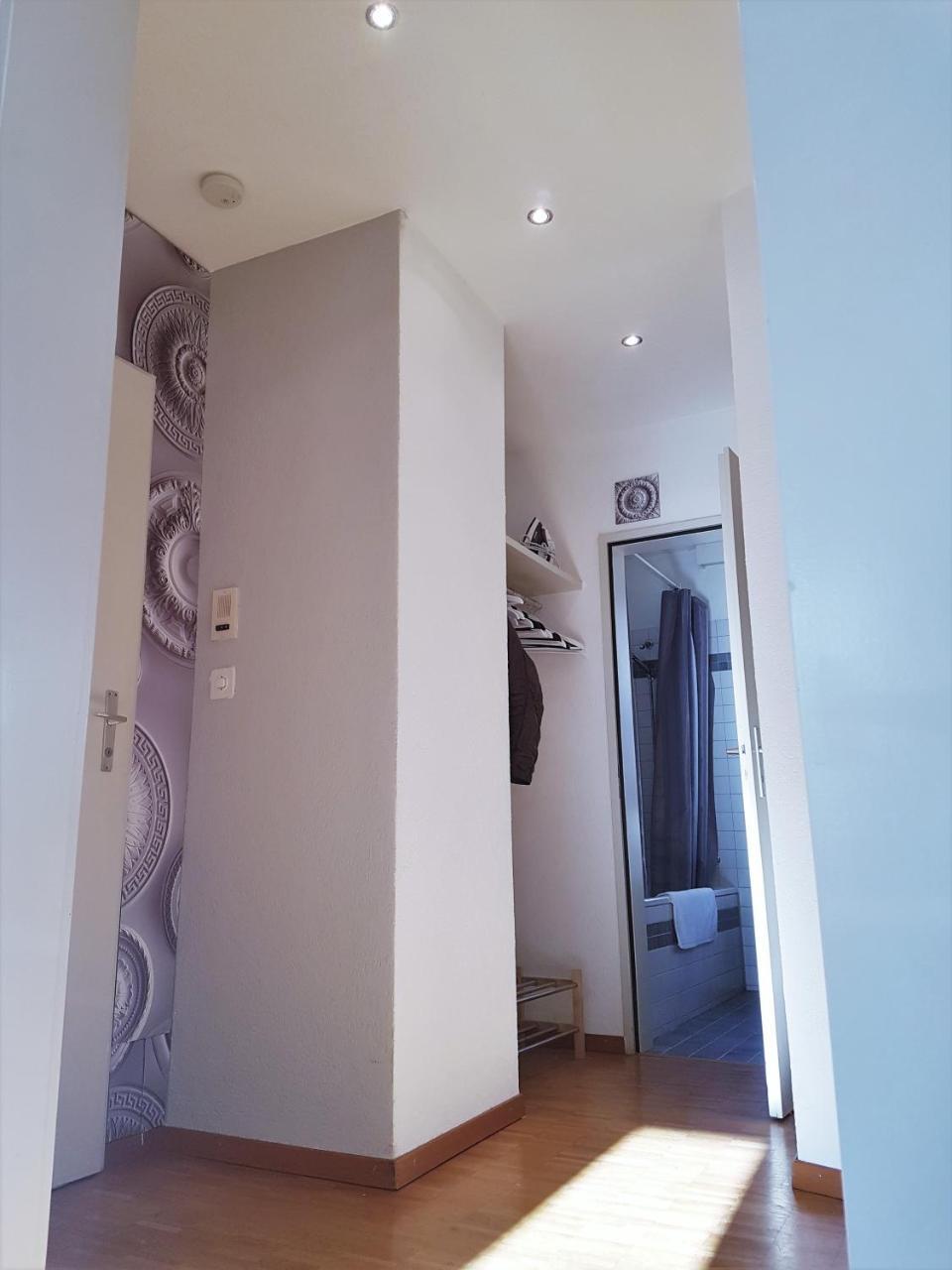 - Your Away From - With Washer, Dryer And Lots Of Space Apartamento *
