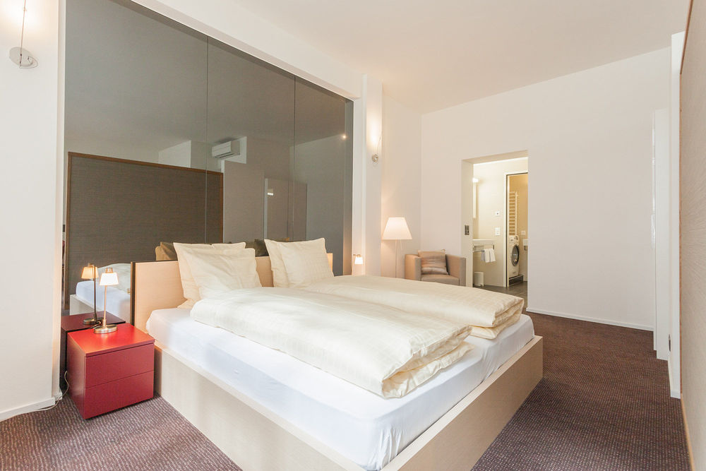 Ema House 4*