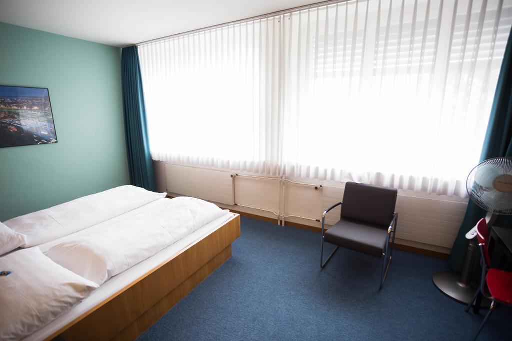X-tra Hotel 3*