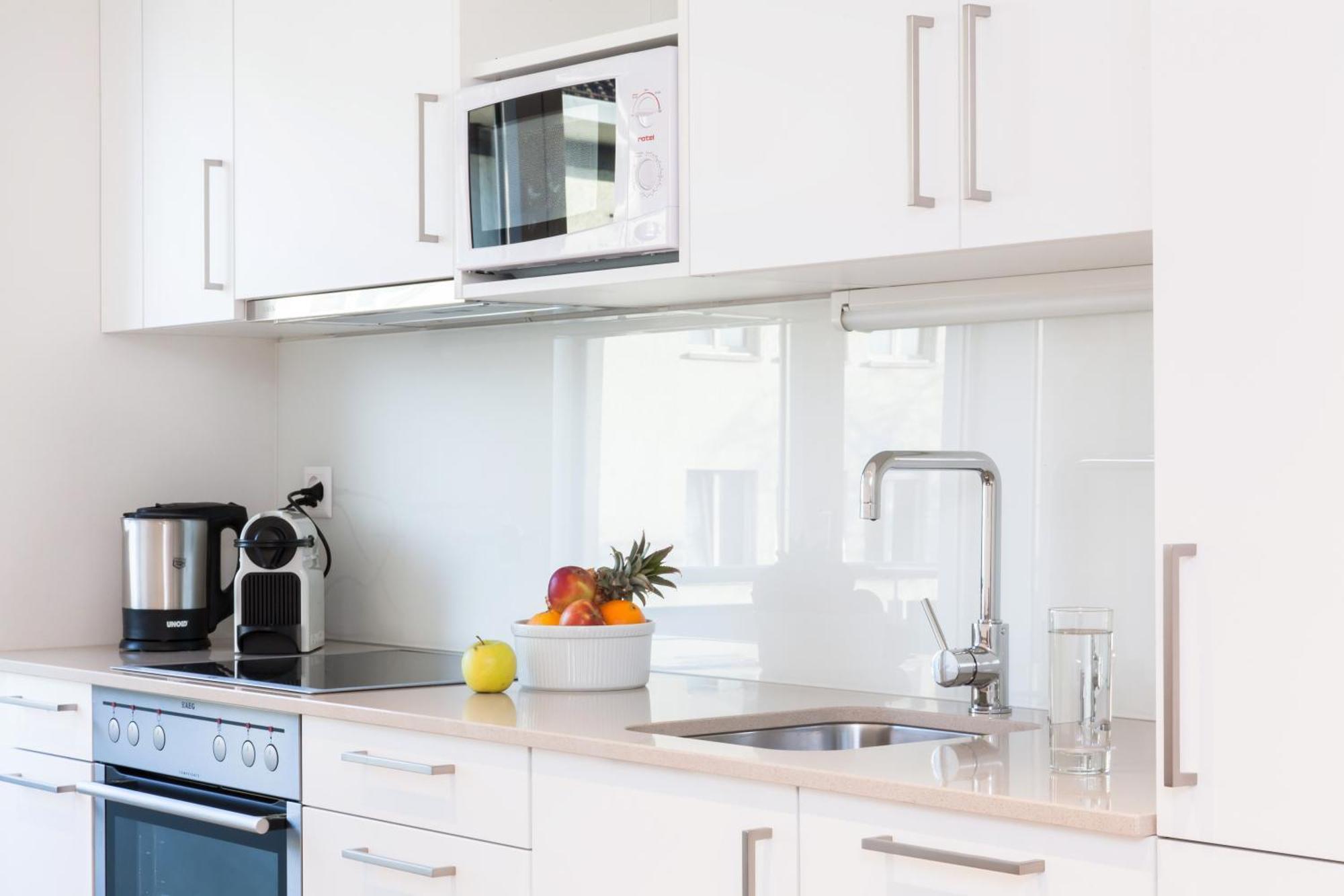 - Lindenstrasse 4* Zurich