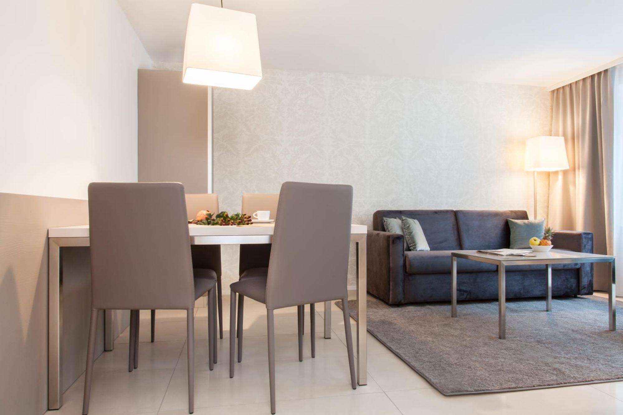 Aparthotel - Lindenstrasse 4*