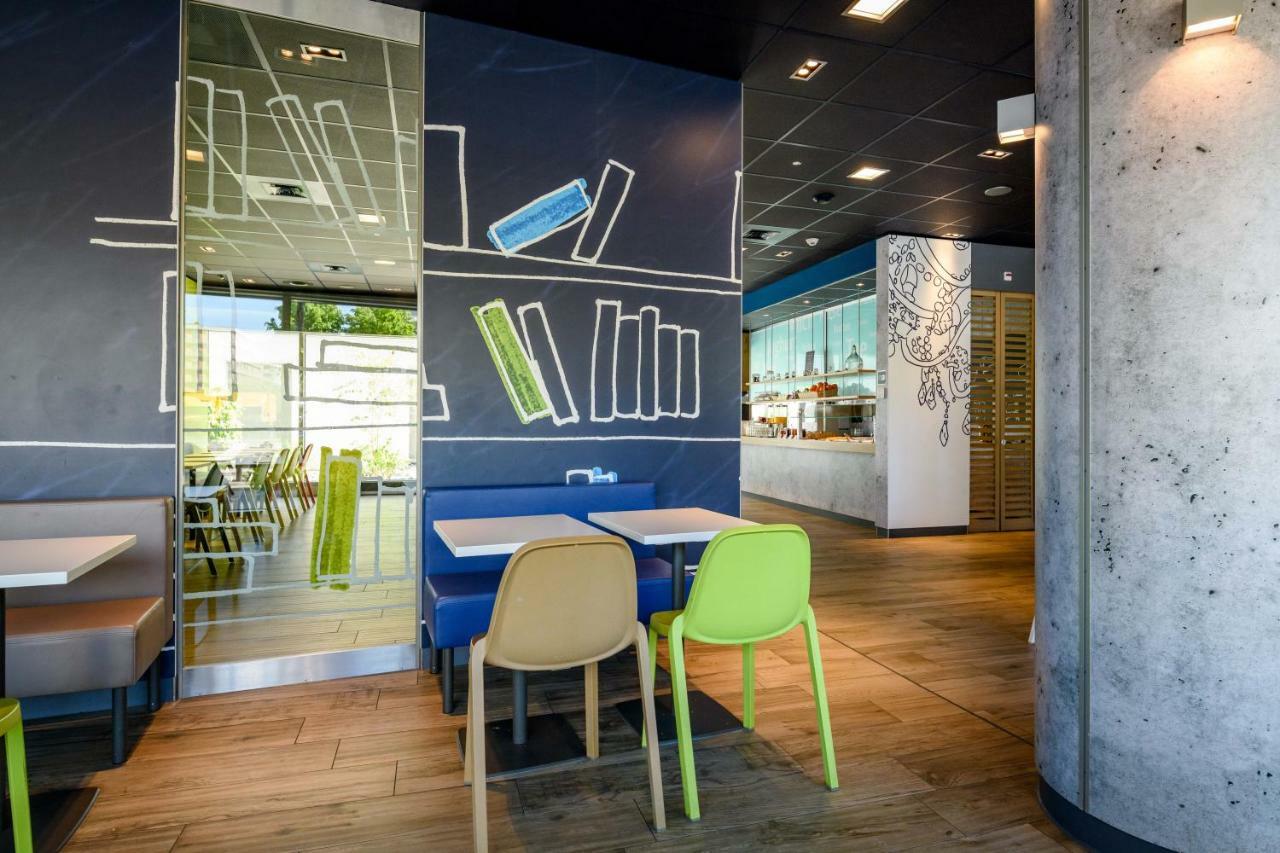 Hotel Ibis Budget West *