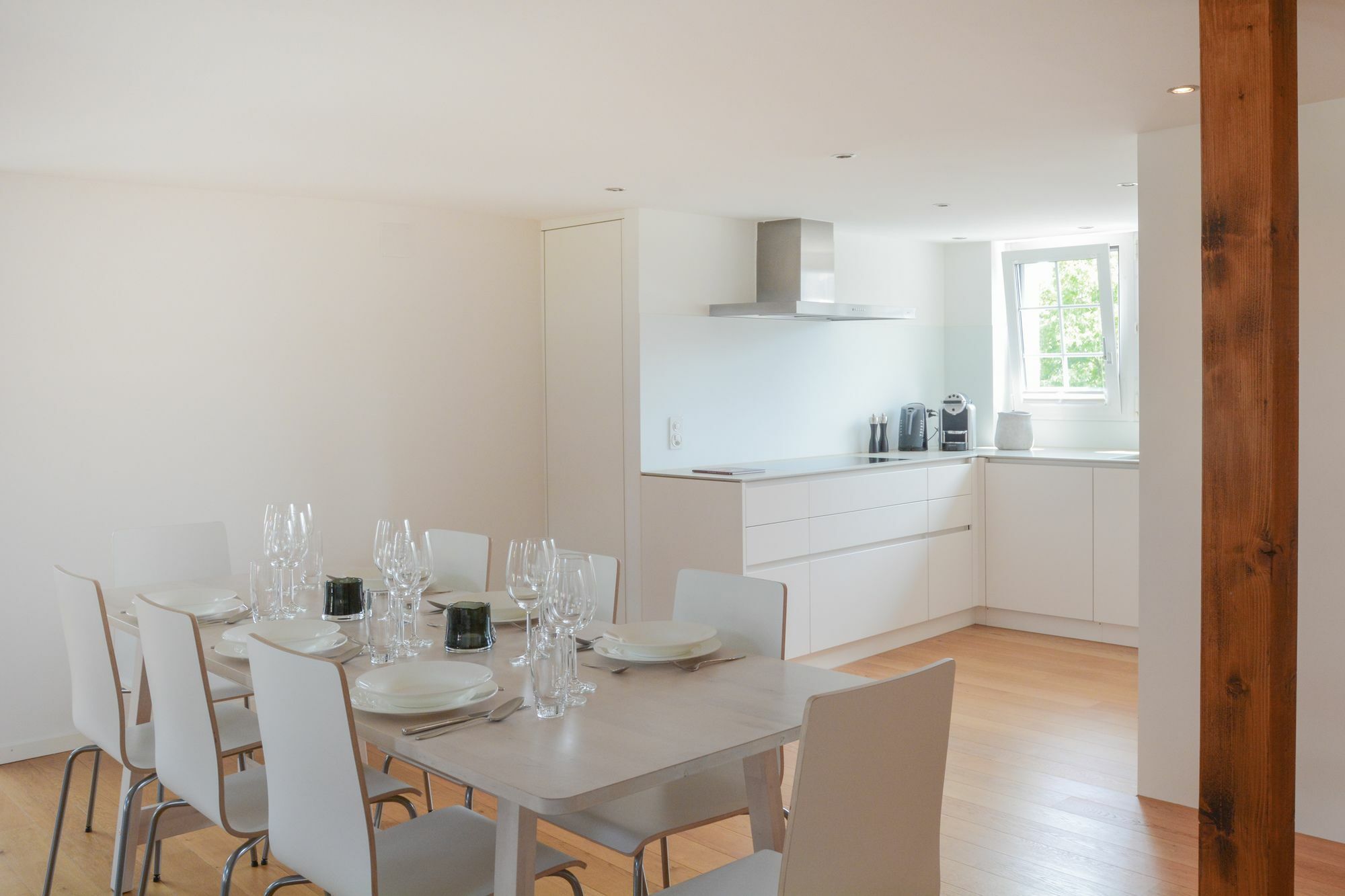 Airhome Limmatquai River View Apartment
