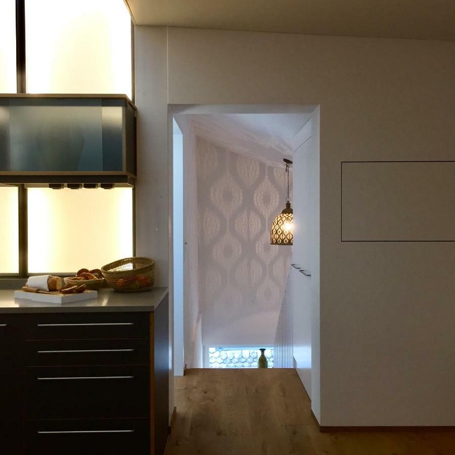 The Crown Penthouse Bellevue Apartment