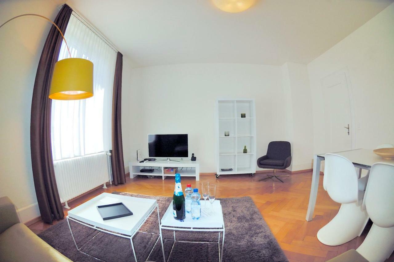 2br Near - Stardust 11 *