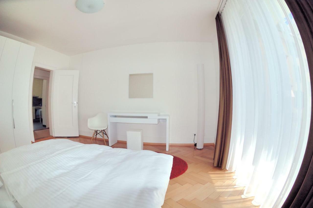 2br Near - Stardust 11 Zurique