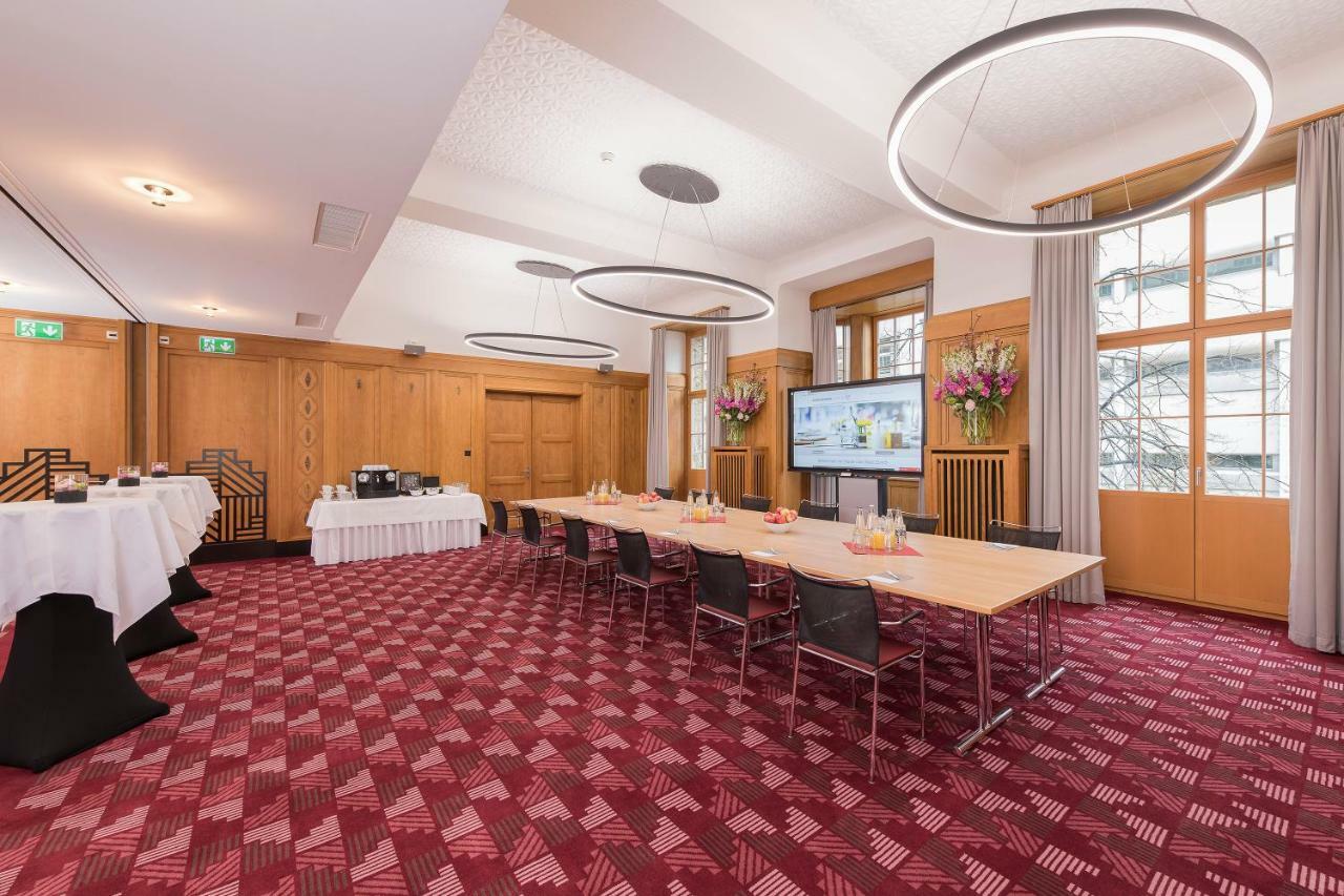 Hotel Glockenhof 4*