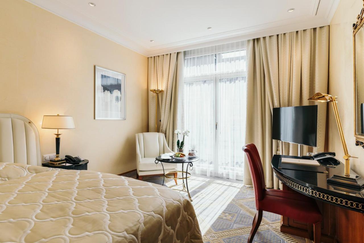 Savoy Baur En 5*