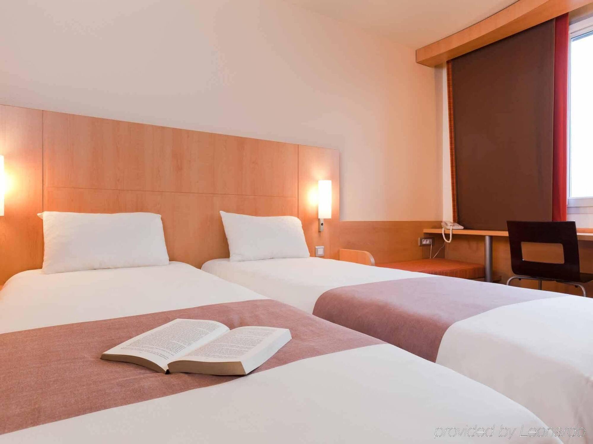 Ibis City West Hotel