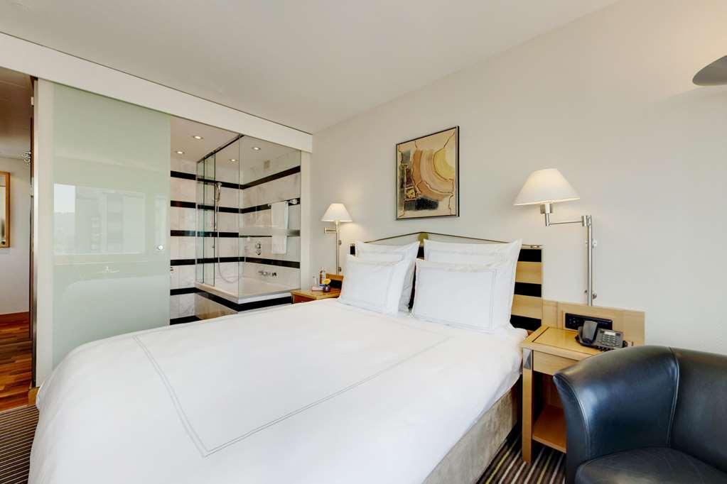 Becozy Self Check-in & Pop-up Hotel