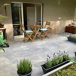 Furnished studio with garden Seefeld I Tiefenbrunnen