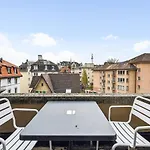 Central Apartment For City Explorers 222