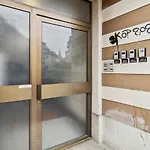 Central Apartment For City Explorers 224