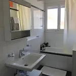 Ein Zimmer In Einer 2-Zimmer-Wohnung Im Zentrum