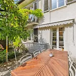 Centrally Located House With Garden