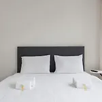 Urban Oasis With Queen Bed And View Be-24