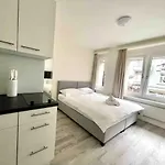 Urban Oasis With Queen Bed And View Be-14