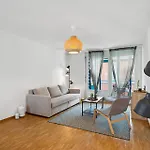 Spacious Central Apartments Hoting