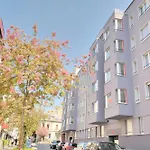 Stylish Studio Near Lake And Opera - Flower 22