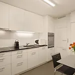 Fantastic 2 Bedroom Flat Close To The Lake