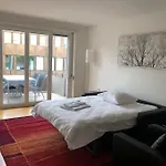 Bright 1 Bedroom Flat In The City Centre