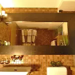 Hostel 2 Room Suite City Centre
