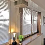 2 Room Suite City Centre