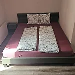 Preiswertes Zimmer Zum Uebernachten
