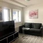 Very Sunny 1Br Flat In The City Center - West4