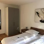 Cozy And Sunny 2Br Flat In The City Centre - Sky10