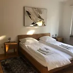 Cozy And Sunny 2Br Flat In The City Centre - Sky10