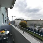 Very Spacious Studio In City Center - Parkview 4