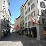 Studio At Famous Location - Stork 21