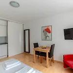 Charming Studio In The Old Town - Uz9