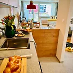 New With Sunny Terrace & Air Condition * Zurich