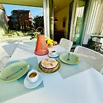 New With Sunny Terrace & Air Condition Apartment