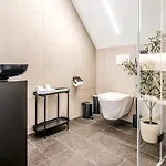 Bahnhofstrasse Designer Penthouse Private Rooftop *
