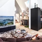 Bahnhofstrasse Designer Penthouse Private Rooftop * Zurich