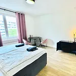 Central City Apartment In Zurich!