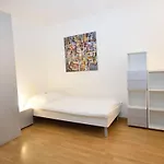 Practical Studio At Trendy Location - Stork 22